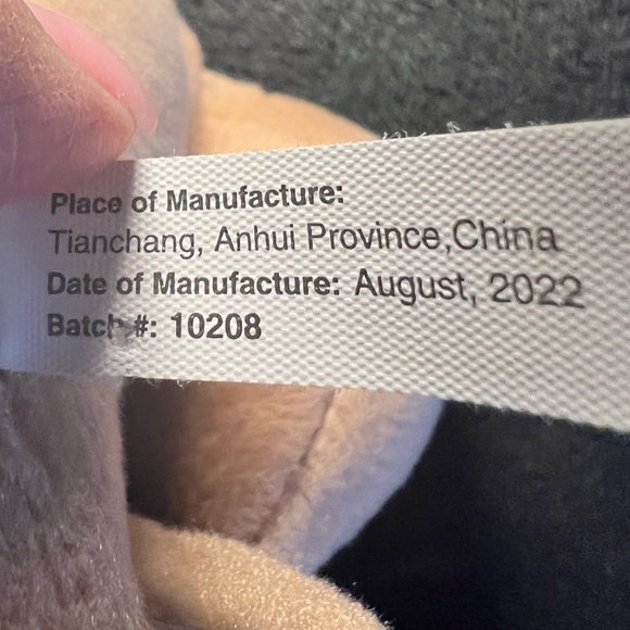 E.T. Extra Terrestrial ET 12” Plush, Toy Factory Licensed by Universal Studios ￼ - Picture 14 of 15